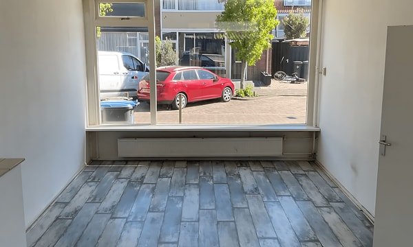 Huis | 100m² | €8888,-