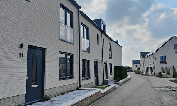 Huis | 141m² | €2340,-