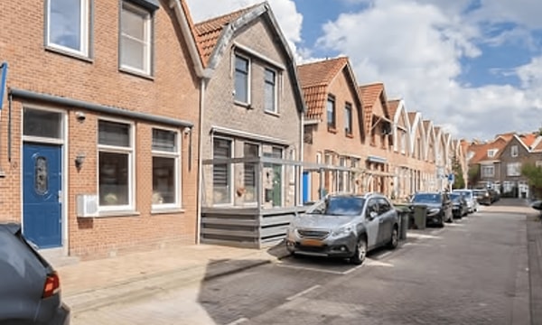 Huis | m² | €2000,-