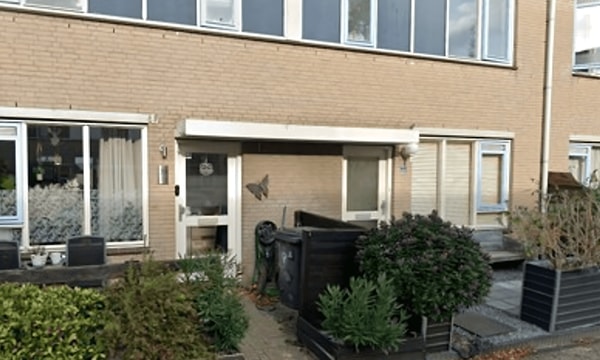 Kamer | 83m² | €1241,-