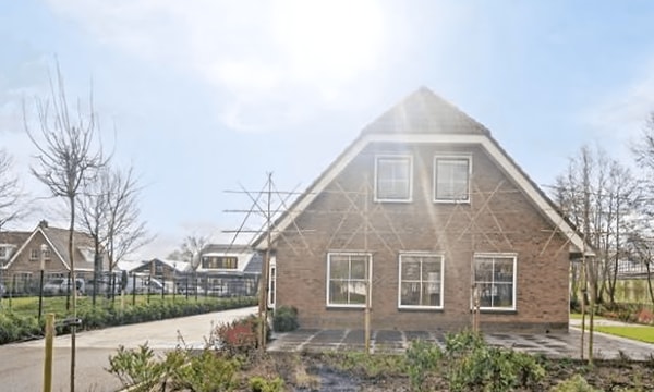Kamer | 160m² | €3650,-