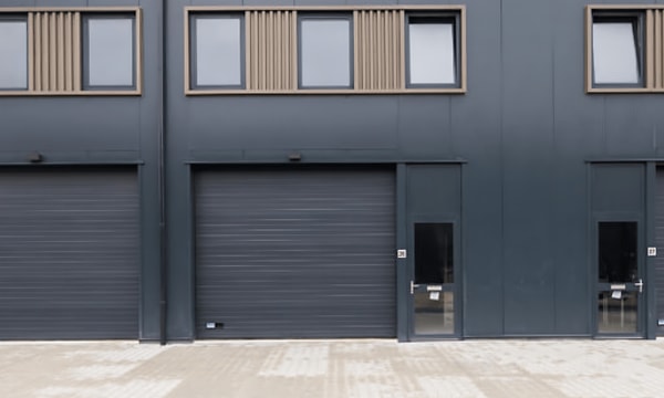 Bedrijfsruimte | 156m² | €995,-