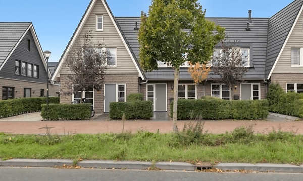 Huis | 127m² | €2350,-