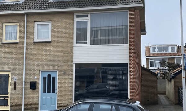 Kamer | 136m² | €2600,-