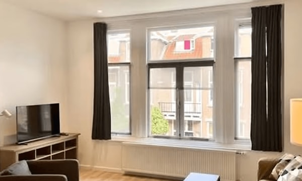 Studio | m² | €800,-