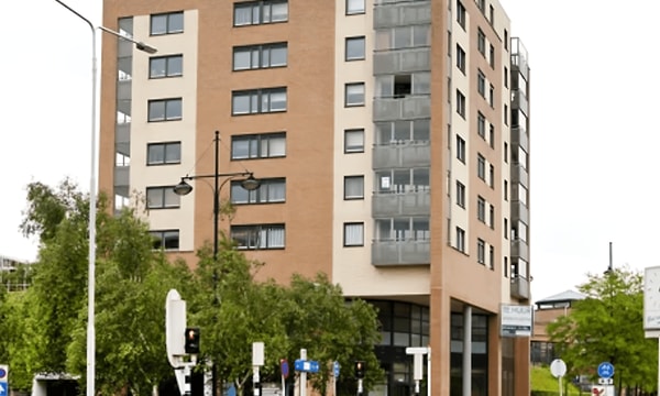 Kamer | 88m² | €1495,-