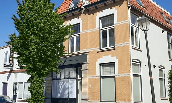 Kamer | 208m² | €875,-