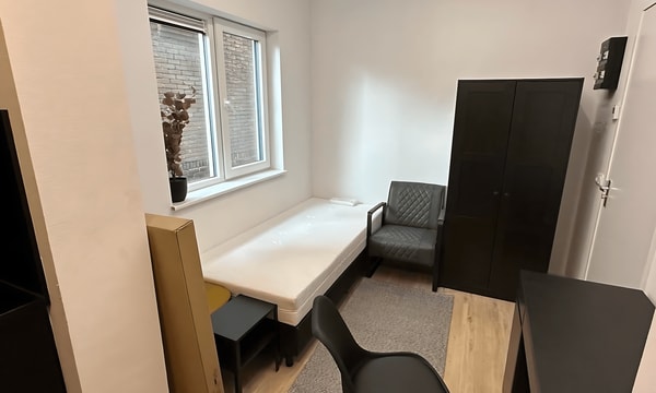 Studio | 17m² | €825,-