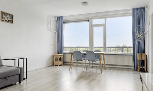 Kamer | 107m² | €2250,-