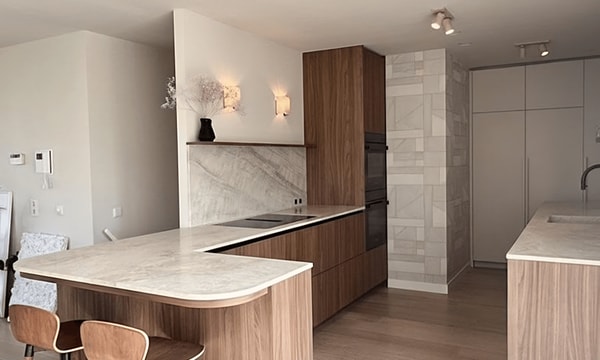 Kamer | 117m² | €2975,-