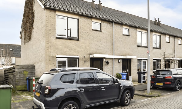 Huis | 130m² | €1615,-
