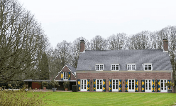 Huis | 330m² | Duindigt | €7750,-