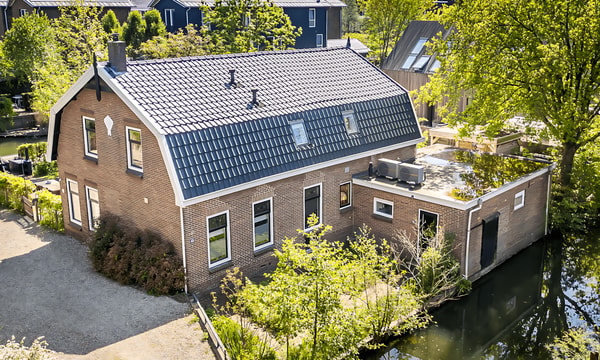 Huis | 222m² | €4000,-