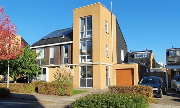 Kamer | 165m² | €2950,-