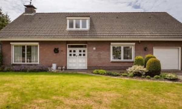 Kamer | 265m² | €2000,-