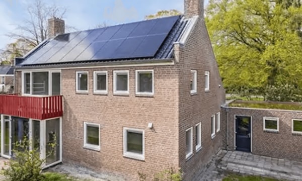 Kamer | 149m² | €2950,-