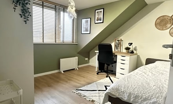 Kamer | m² | €800,-