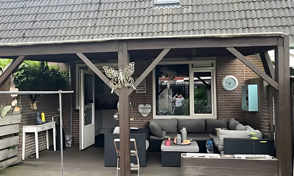Huis | m² | €660,-