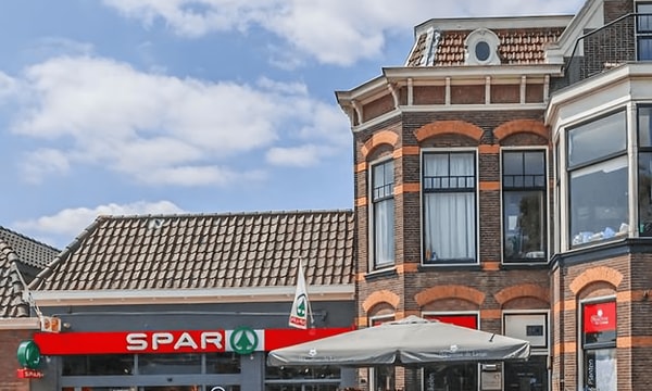 Kamer | 100m² | €2275,-