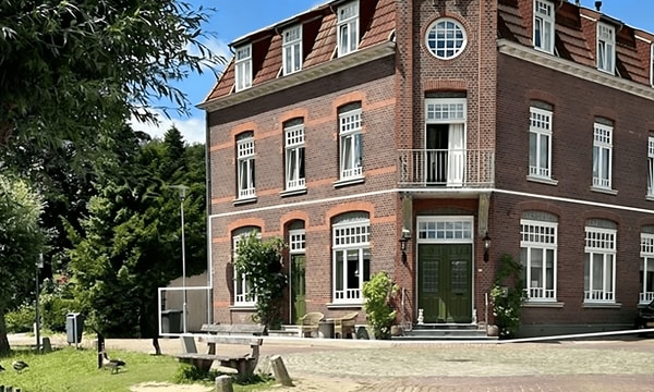 Kamer | 18m² | €2745,-