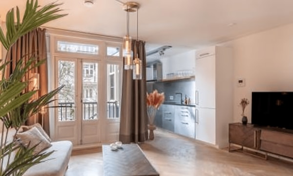 Huis | 55m² | €2450,-
