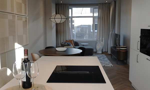 Appartement | 83m² | Van Bossestraat | €2450,-