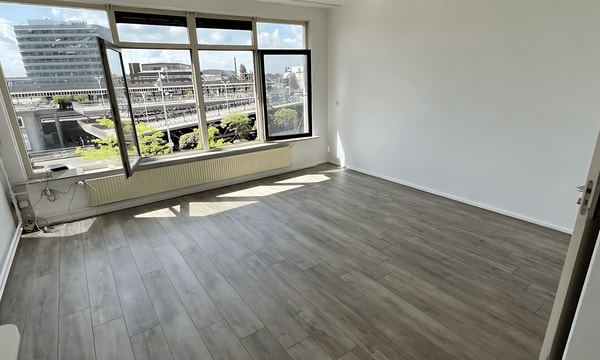 Kamer | 20m² | Stationsplein | €495,-