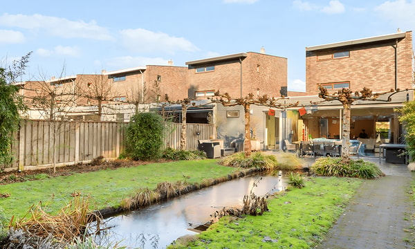 Huis | 168m² | €2500,-