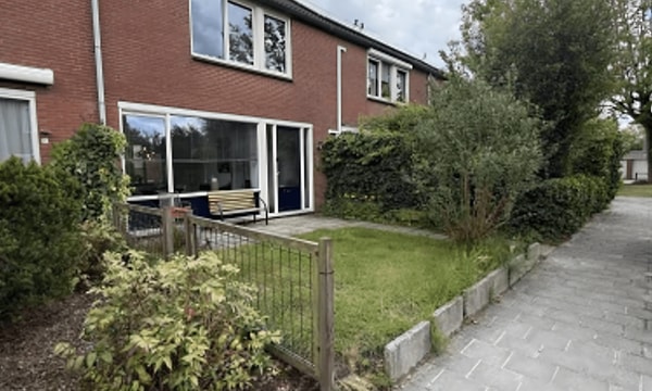 Huis | 1300m² | €1300,-