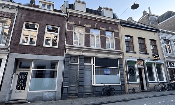 Kamer | m² | €1000,-