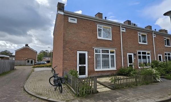 Kamer | 77m² | €713,-