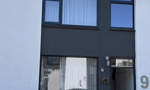 Kamer | m² | €932,-