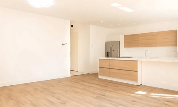 Kamer | 116m² | €2500,-