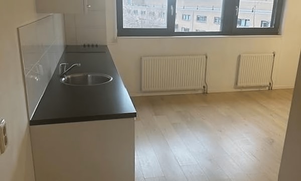 Studio | 40m² | Pontianakstraat | €1250,-
