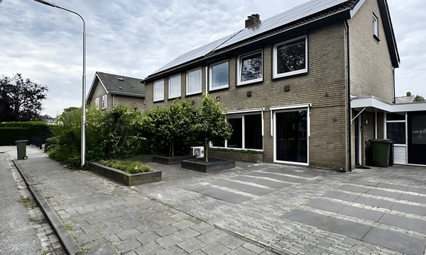 Huis | 170m² | €2150,-