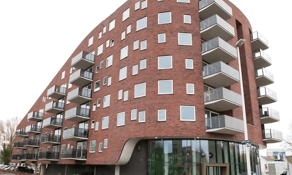 Kamer | 83m² | €1425,-