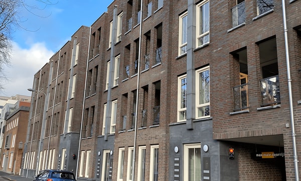 Kamer | 50m² | €1252,-