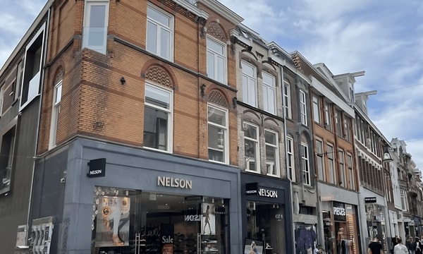 Huis | 71m² | €1950,-