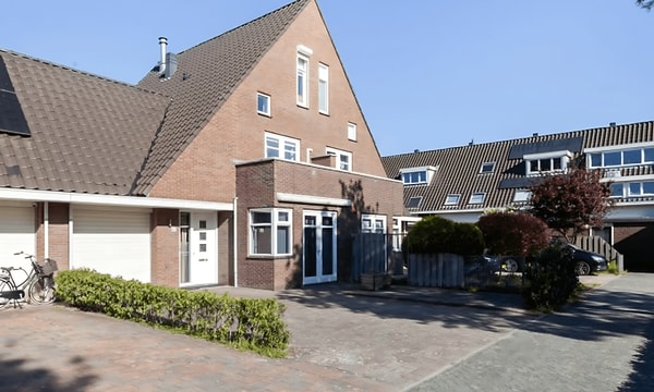 Huis | 206m² | €3150,-