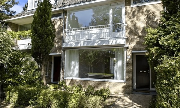 Kamer | 143m² | €3750,-
