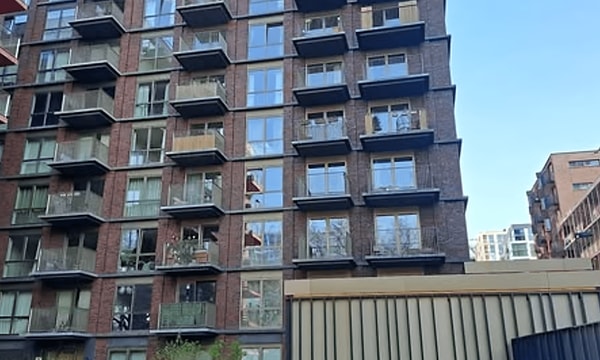 Huis | m² | €987,-