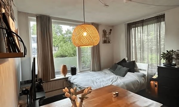 Kamer | 24m² | €925,-