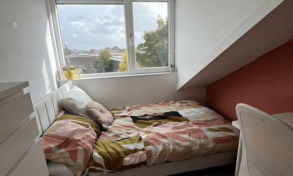 Kamer | 6m² | €400,-