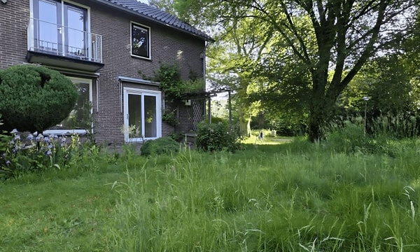 Huis | 107m² | €2400,-