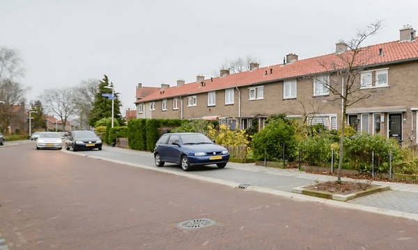 Kamer | 141m² | €1068,-