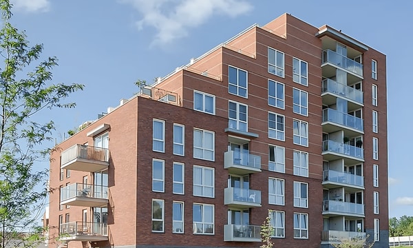Kamer | 141m² | €1374,-