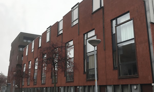 Kamer | 153m² | €2085,-