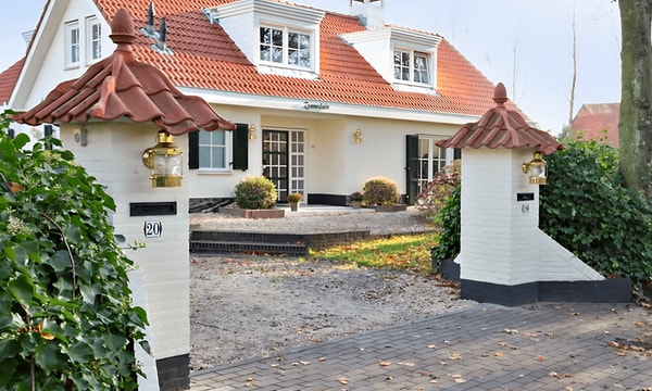 Kamer | 98m² | €2750,-