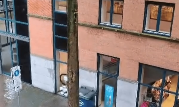 Huis | 100m² | €550,-