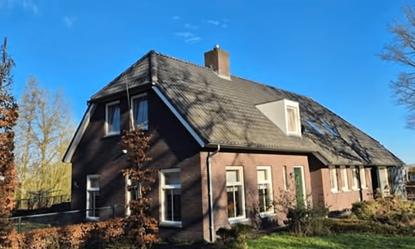 Huis | m² | €2800,-
